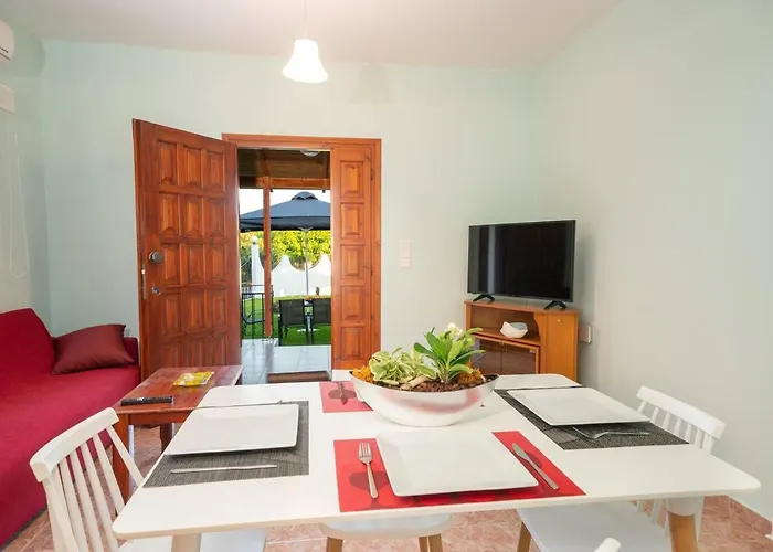 Afroditi Holiday Home - Blue Apartment