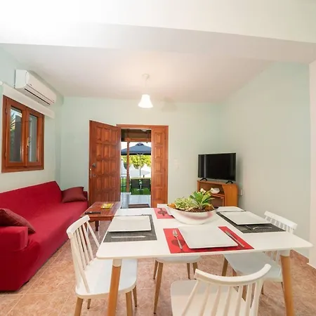 Afroditi Holiday Home - Blue Apartment Σβορωνάτα Εξωτερικό φωτογραφία